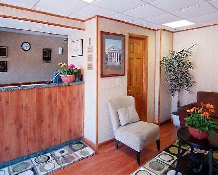 Econo Lodge University Arena Charlottesville Interieur foto