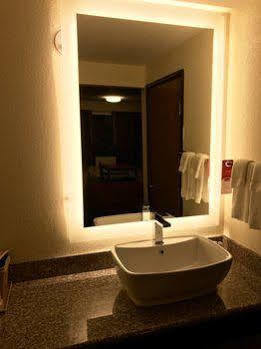Econo Lodge University Arena Charlottesville Buitenkant foto